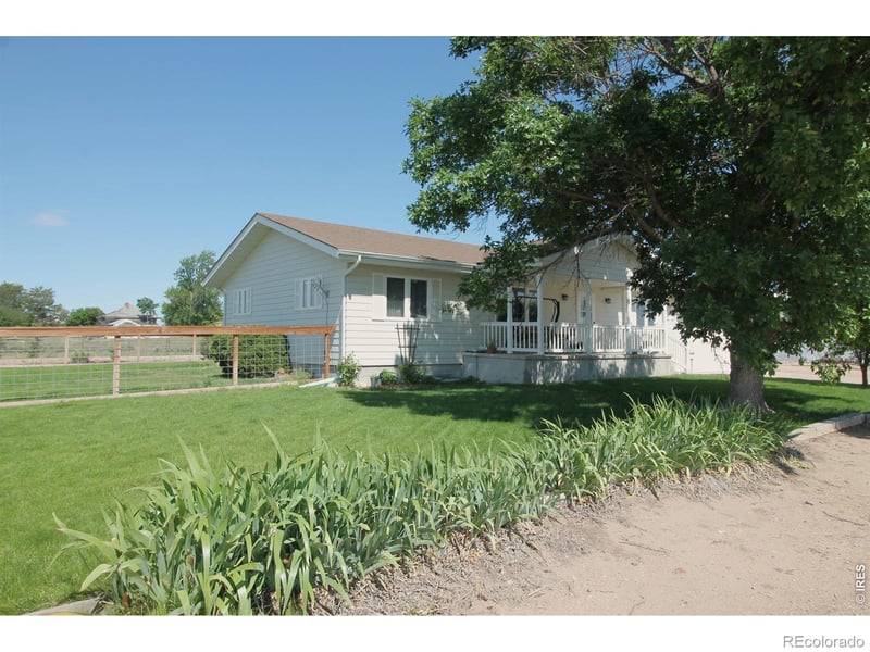 806 Burlington Ave, Haxtun, CO 80731
