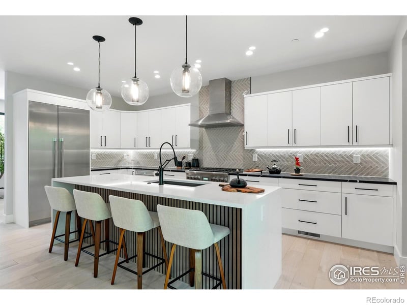 2860 Table Mesa Dr, Boulder, CO 80305