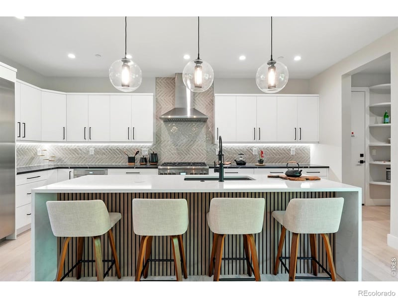 2860 Table Mesa Dr, Boulder, CO 80305