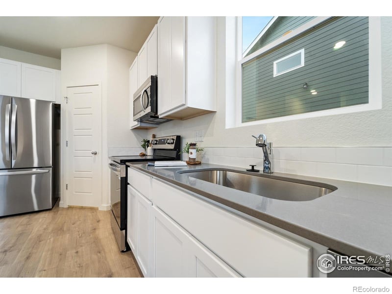 3800 Pinnacles Ct, Evans, CO 80620