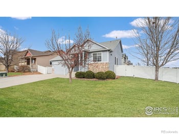 3231 Tamarac Ln, Johnstown, CO 80534