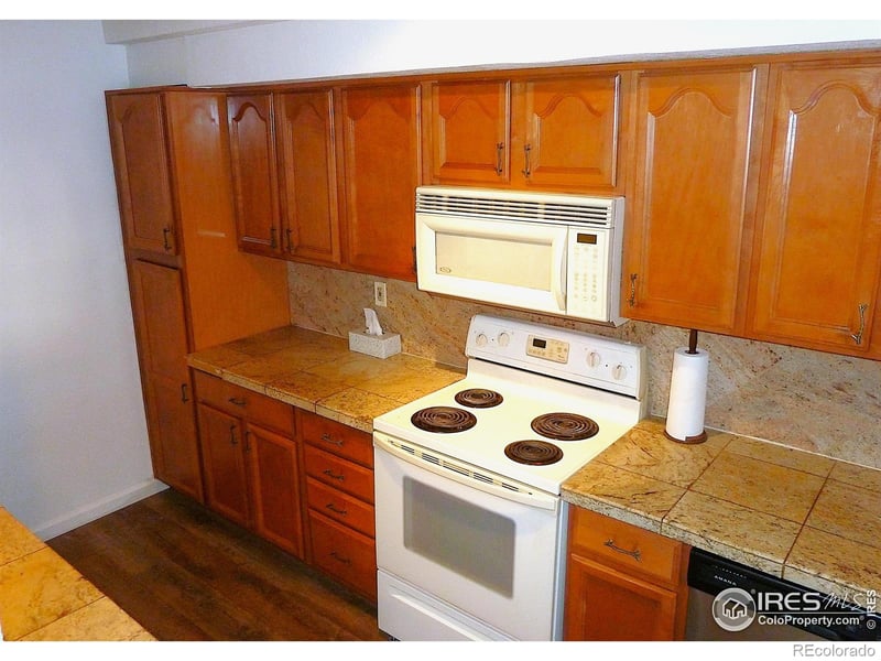 590 Logan St #110, Denver, CO 80203