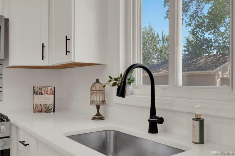 201 108th Ave, Northglenn, CO 80233