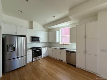 1998 Foxtail Ln #B, Lafayette, CO 80026