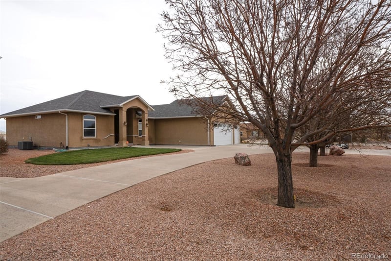 24484 Gale Rd, Pueblo, CO 81006