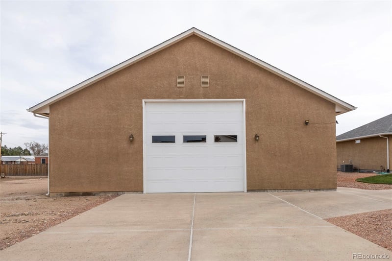 24484 Gale Rd, Pueblo, CO 81006