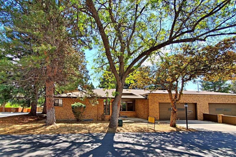 8542 W 10th Ave, Lakewood, CO 80215