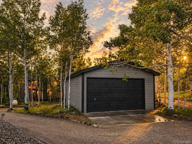 265 Bordenville Ct, Jefferson, CO 80456