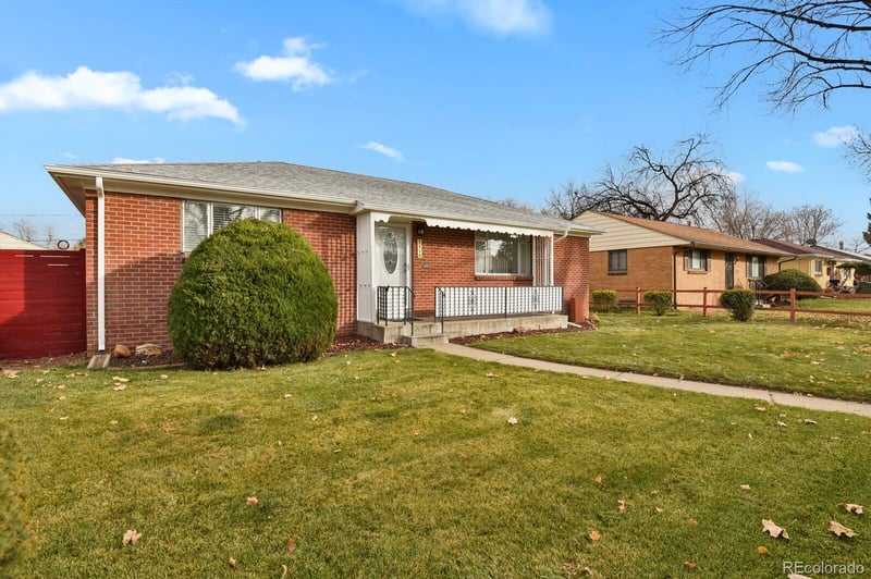 2350 Joliet St, Aurora, CO 80010