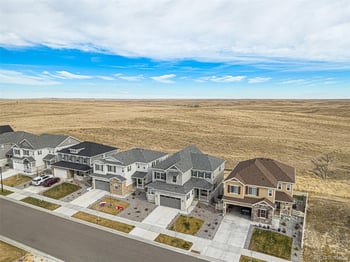 7338 Yantley Way, Aurora, CO 80016