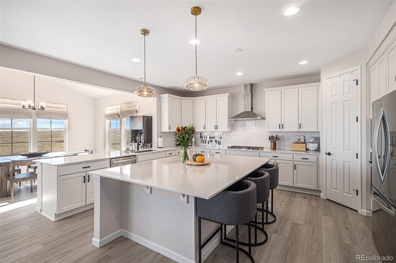 7338 Yantley Way, Aurora, CO 80016