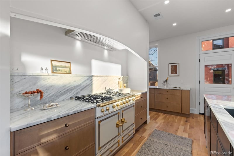 817 29th St, Denver, CO 80205