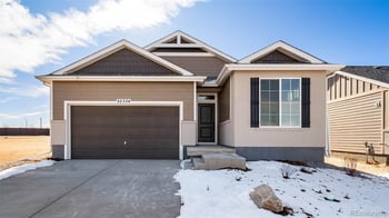 22324 49th Pl, Aurora, CO 80019