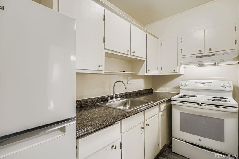 8770 Galen Ct, Denver, CO 80229