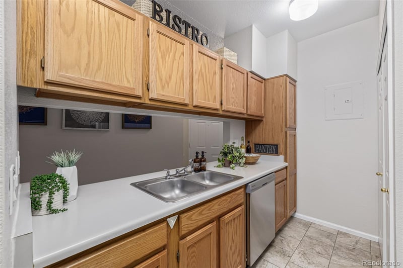 7481 Singing Hills Dr, Boulder, CO 80301