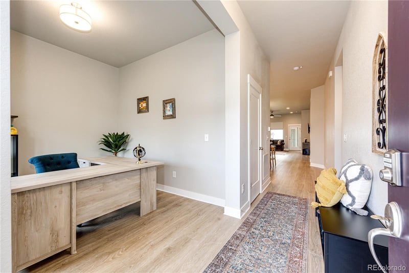 21584 E 59th Dr, Aurora, CO 80019
