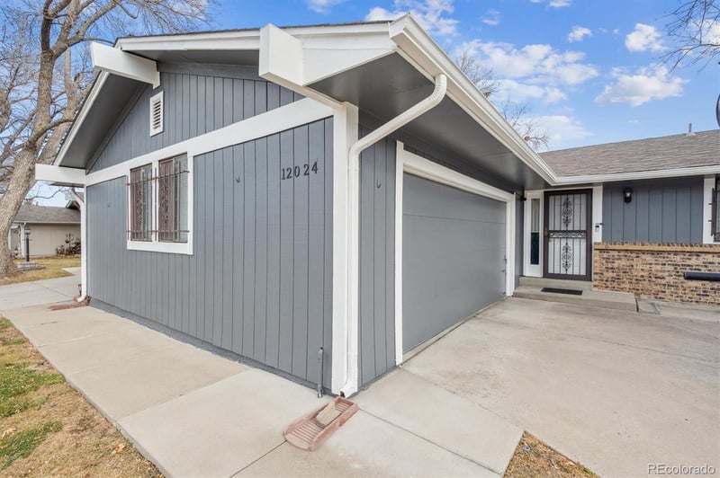 12024 Maple Ave, Aurora, CO 80012