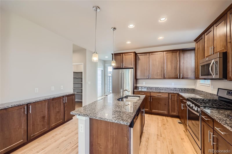 4100 Albion St #1115, Denver, CO 80216
