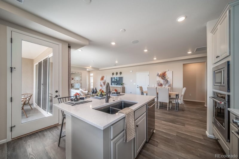 21815 51st Dr, Aurora, CO 80019