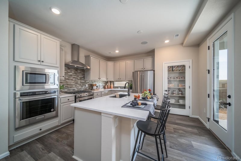 21815 51st Dr, Aurora, CO 80019