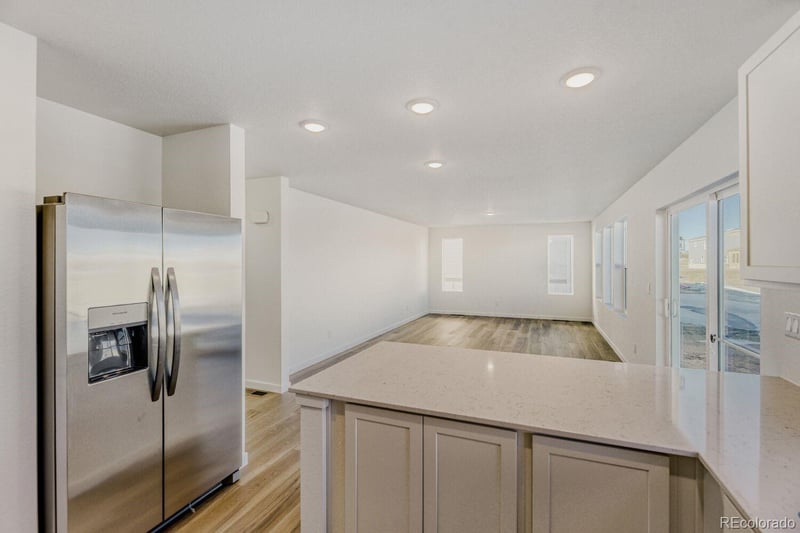 9154 Old Divide Dr, Colorado Springs, CO 80908