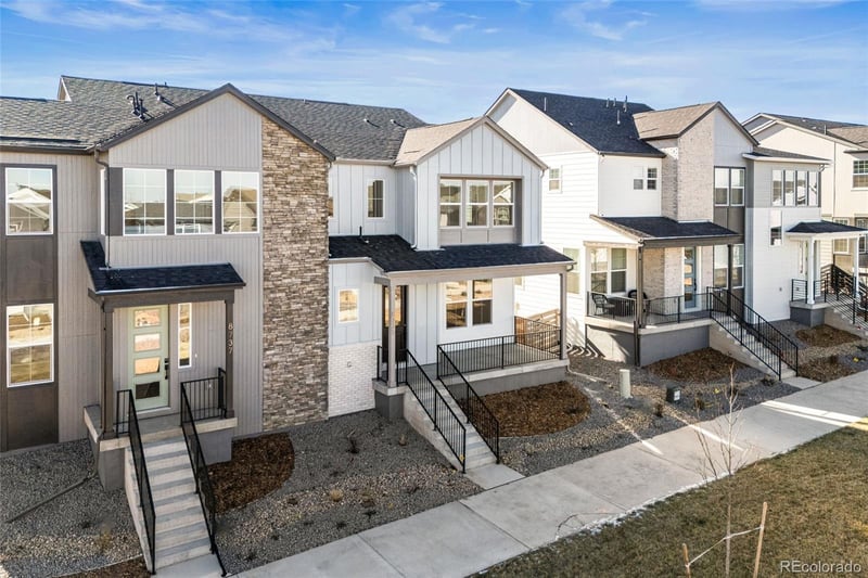 8735 Whiteclover St, Littleton, CO 80125