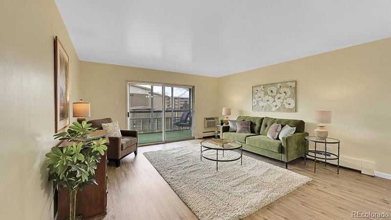 725 Clinton St #1B, Denver, CO 80247