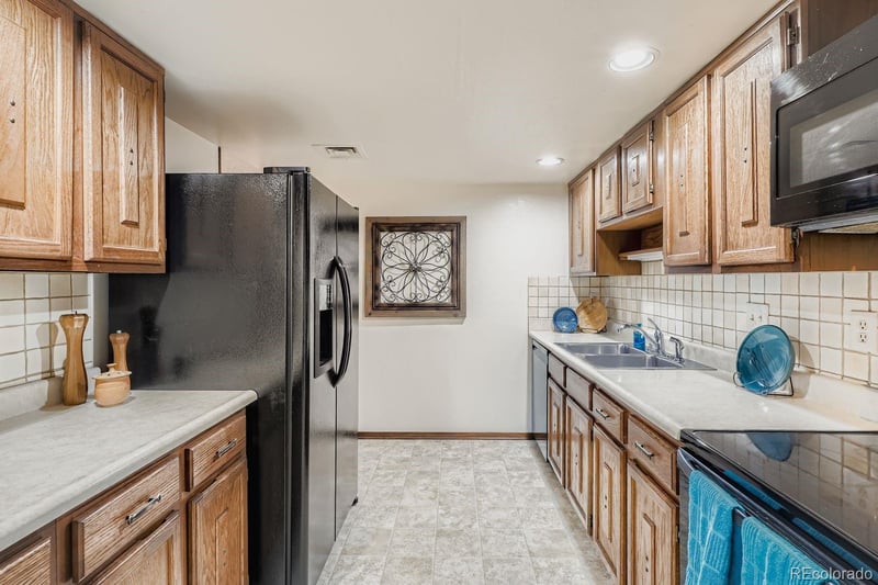 3675 Cherokee St #400, Englewood, CO 80110