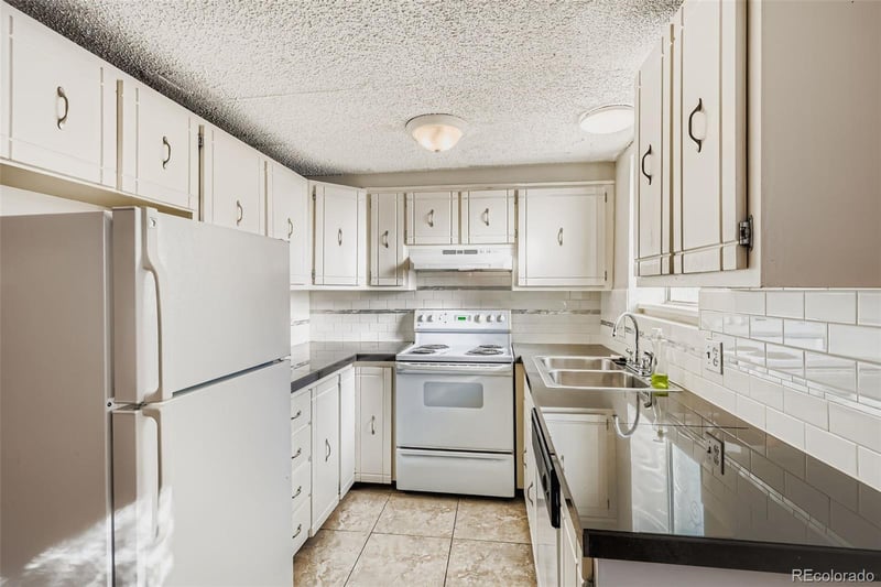 8060 9th Ave #107, Lakewood, CO 80214