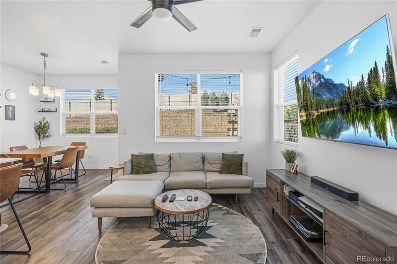 9789 Albion Ln, Thornton, CO 80229