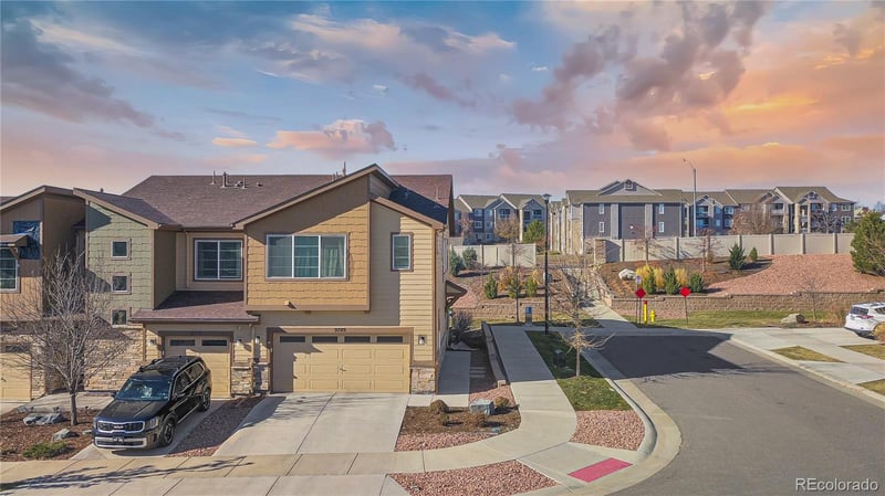 9789 Albion Ln, Thornton, CO 80229