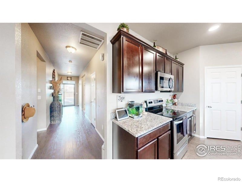 6247 Oak Grove St, Timnath, CO 80547