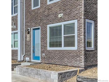 304 Geneva St, Aurora, CO 80010