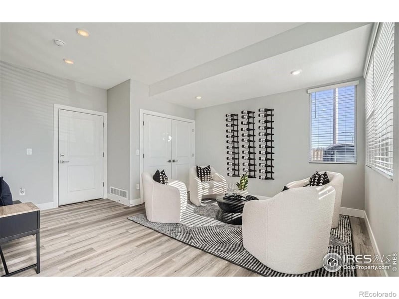 304 Geneva St, Aurora, CO 80010