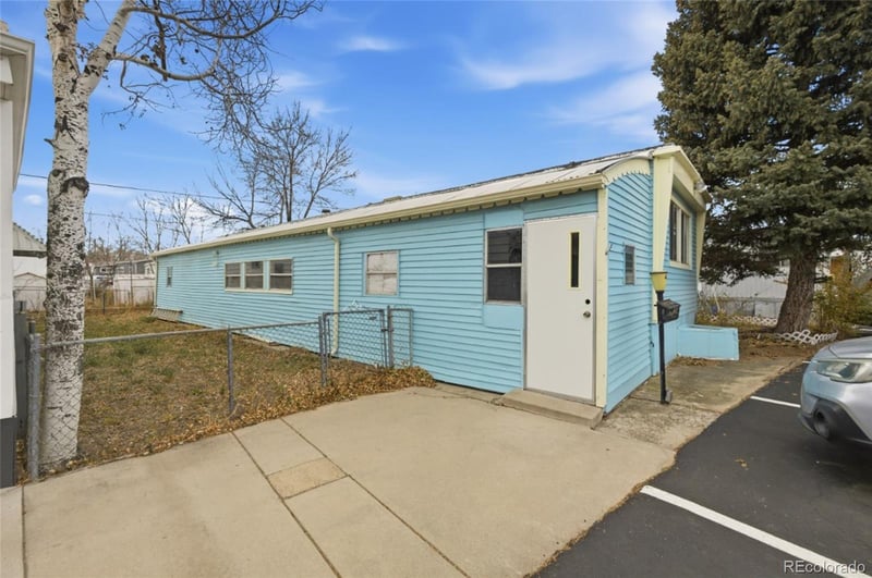 6825 Mississippi Ave, Lakewood, CO 80226