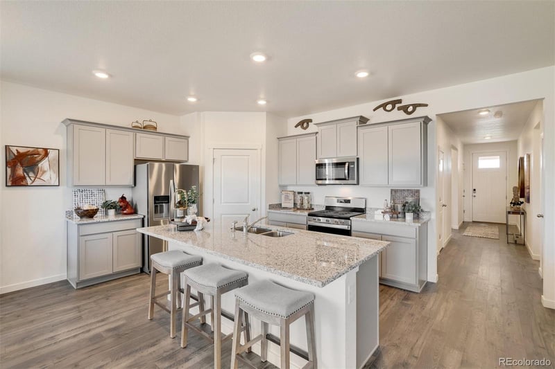 7315 27th St, Greeley, CO 80634