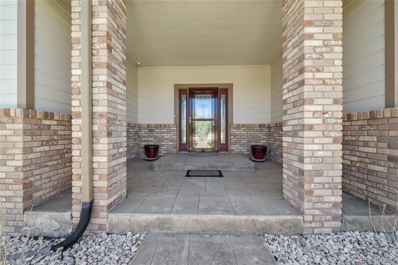 61 Lakeview Cir, Fort Morgan, CO 80701