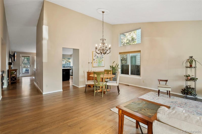 8482 Oak St, Arvada, CO 80005