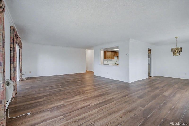 14390 Marina Dr #302, Aurora, CO 80014