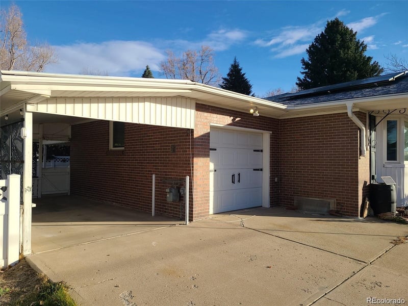 105 Dudley St, Lakewood, CO 80226