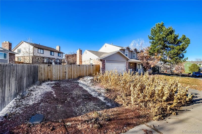 5199 S Yampa Cir, Centennial, CO 80015
