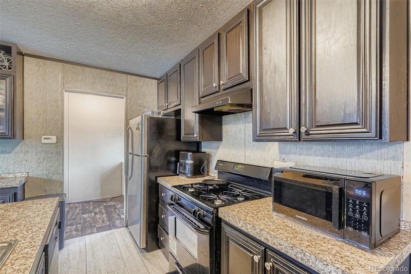 4211 100th Ave, Thornton, CO 80229