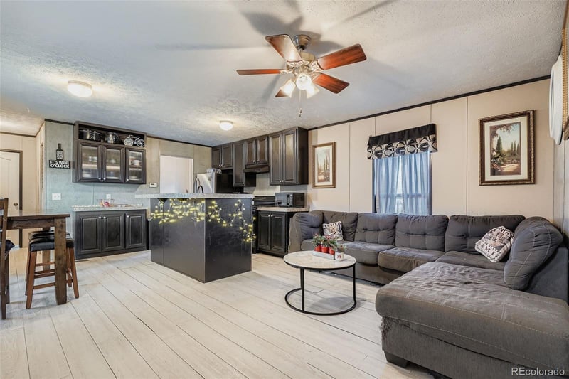 4211 100th Ave, Thornton, CO 80229