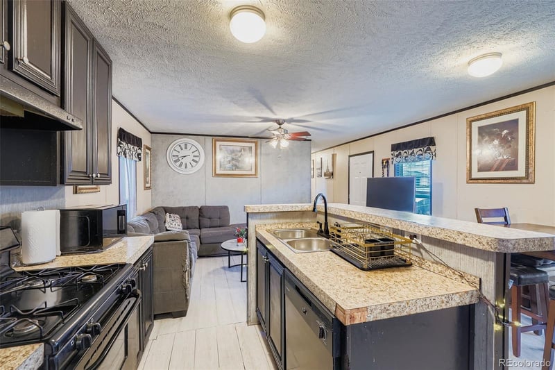 4211 100th Ave, Thornton, CO 80229