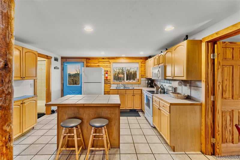 1026 Warpath Rd, Como, CO 80432