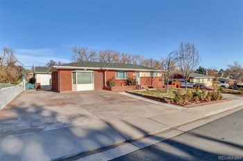 1181 El Paso Blvd, Denver, CO 80221