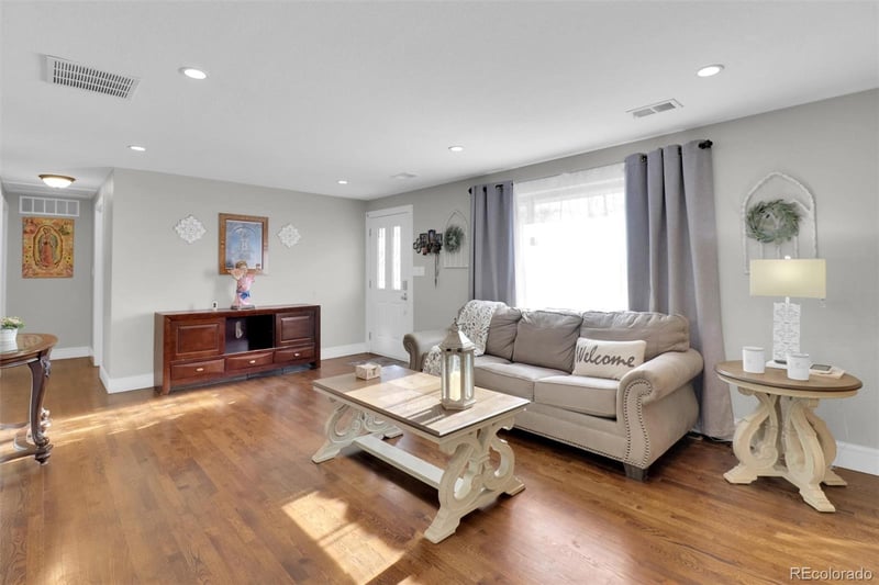 1181 El Paso Blvd, Denver, CO 80221