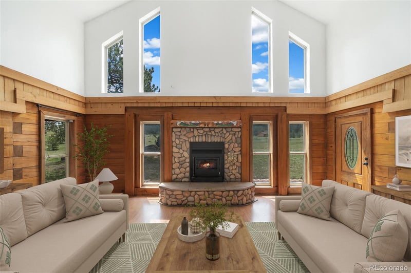 1084 Iron Mountain Dr, Livermore, CO 80536
