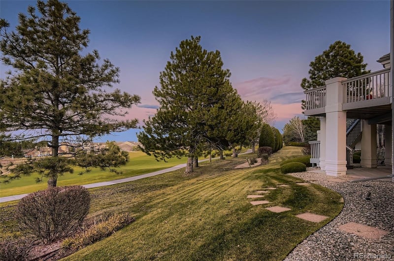 8561 Colonial Dr, Lone Tree, CO 80124