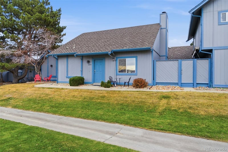 2447 Victor St #B, Aurora, CO 80014